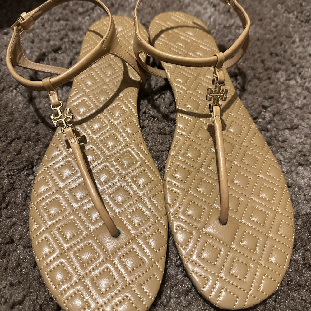 Tory Burch Marion Quilted Sandal Sz 9M in Tan